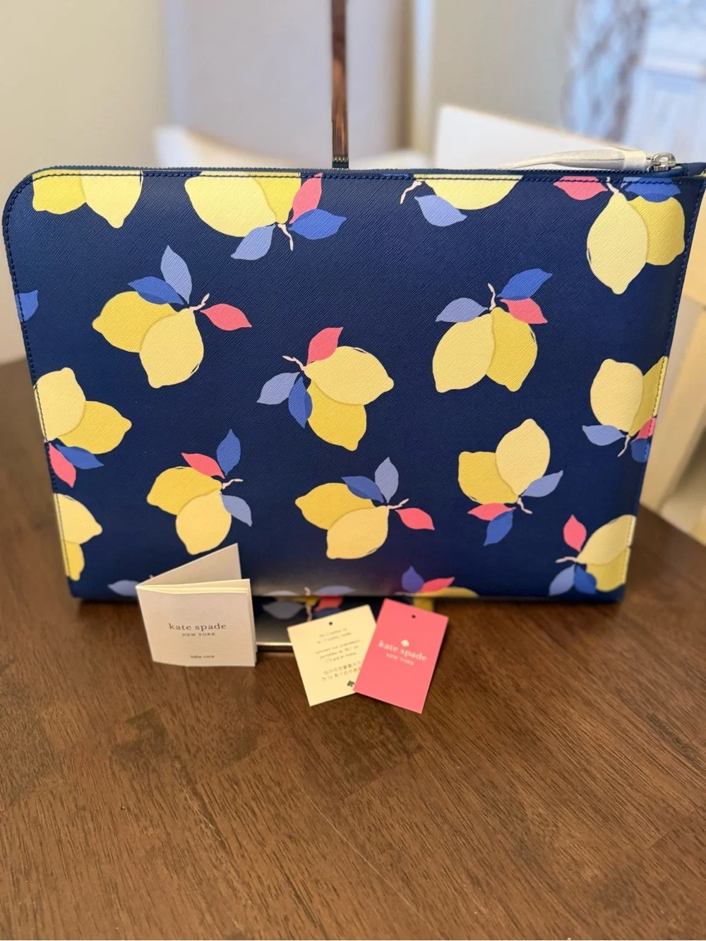 New NWT Kate Spade Cameron Lemon Zest L-Sip Laptop Sleeve